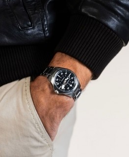 montre-hamilton-khaki-aviation-pilot-auto_h76215130-hamilton-porte