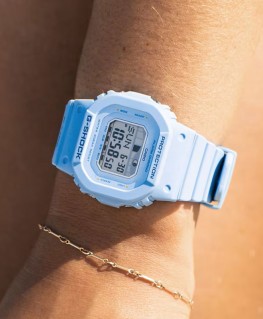 montre-casio-g-shock-g-lide-bleu_glx-s5600-2er-casio-porte