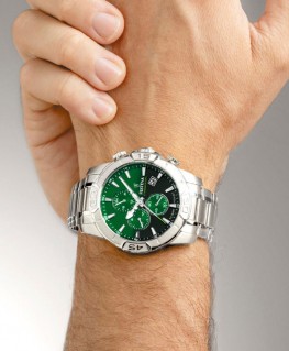 montre-festina-timeless-chronographe-vert_f20704-5-festina-porte