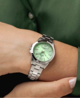 montre-femme-festina-swiss-made-acier-cadran-vert_f20049-2-festina-porte